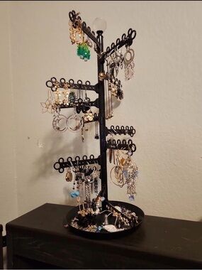 Amazon Black Rotating Jewelry Tree Organizer with Crystal Top